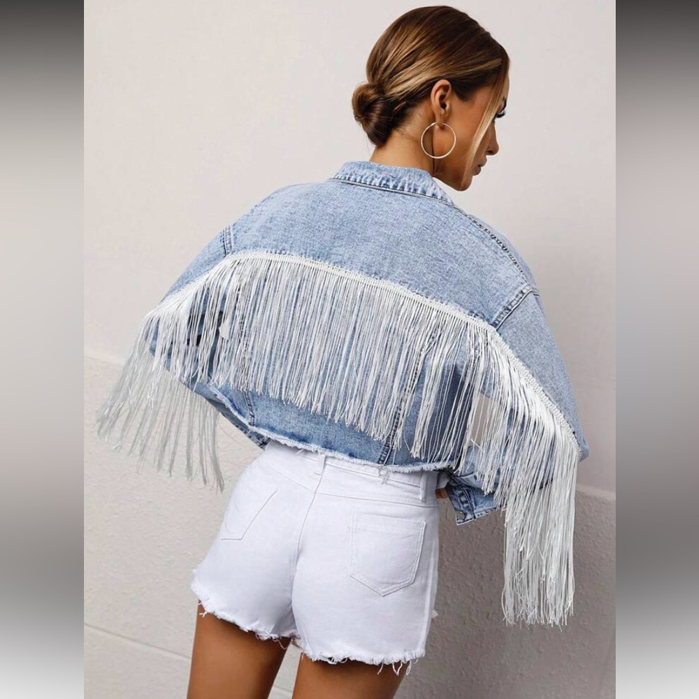 Fringe Hem Cropped Denim Jacket Sz 8/10 L NWOT